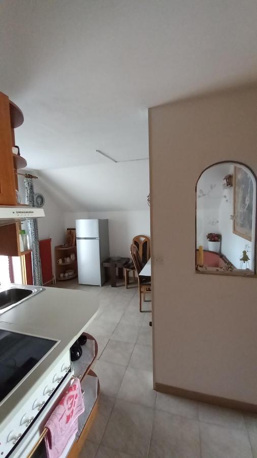 Draga - 2 Bedroom Apartment Tržič Eksteriør bilde